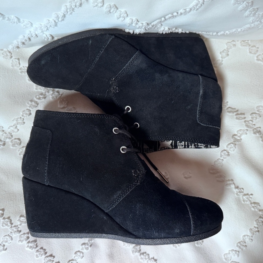 Toms Black Wedge Booties